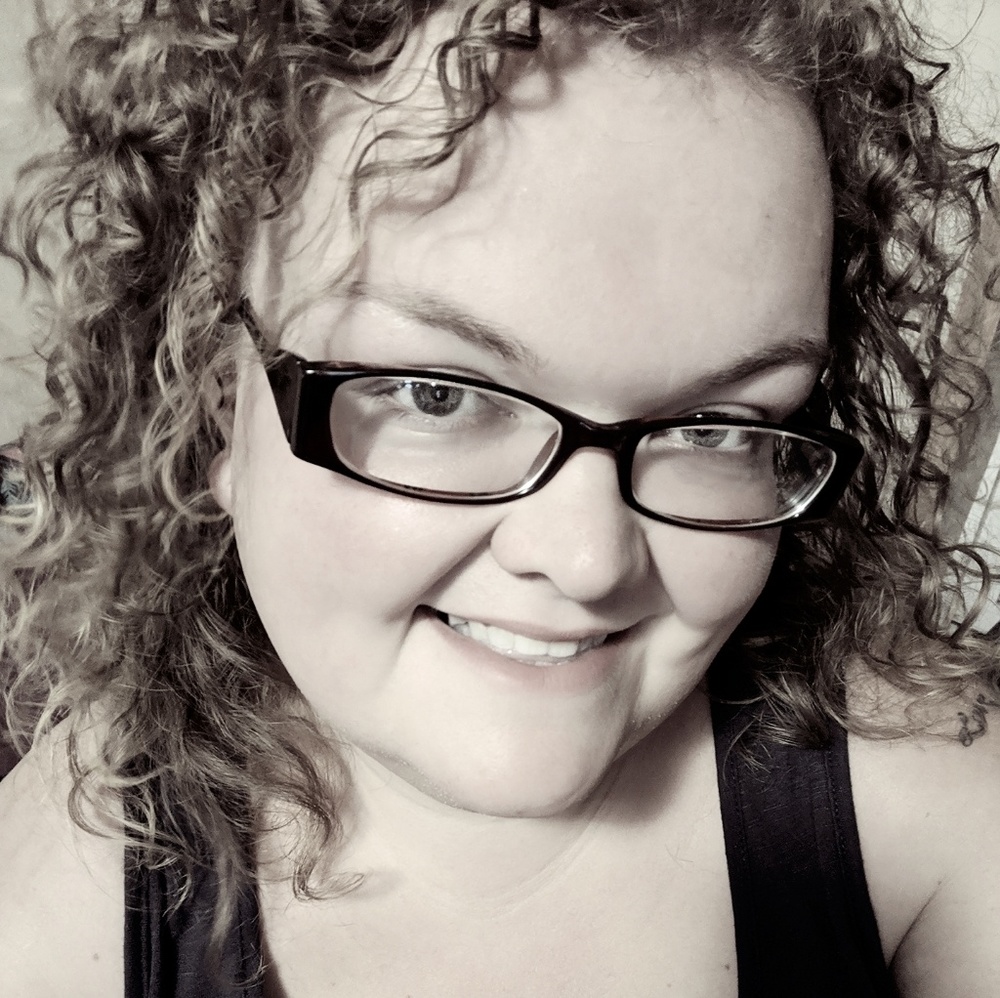 Meet your Posher, Whitney jo